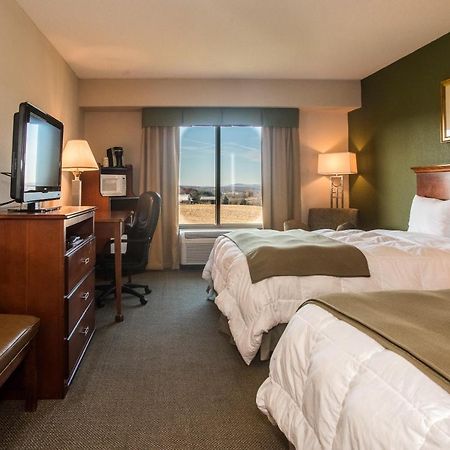 Round Hill Inn Orange Экстерьер фото