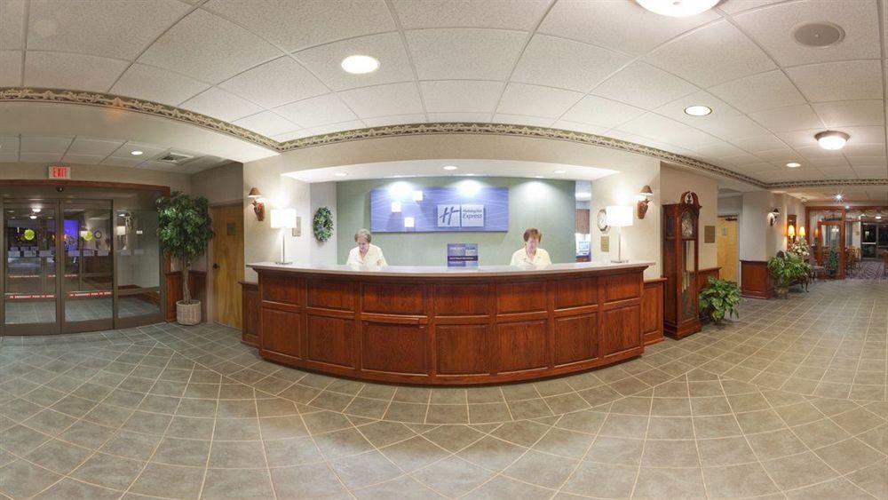 Round Hill Inn Orange Экстерьер фото