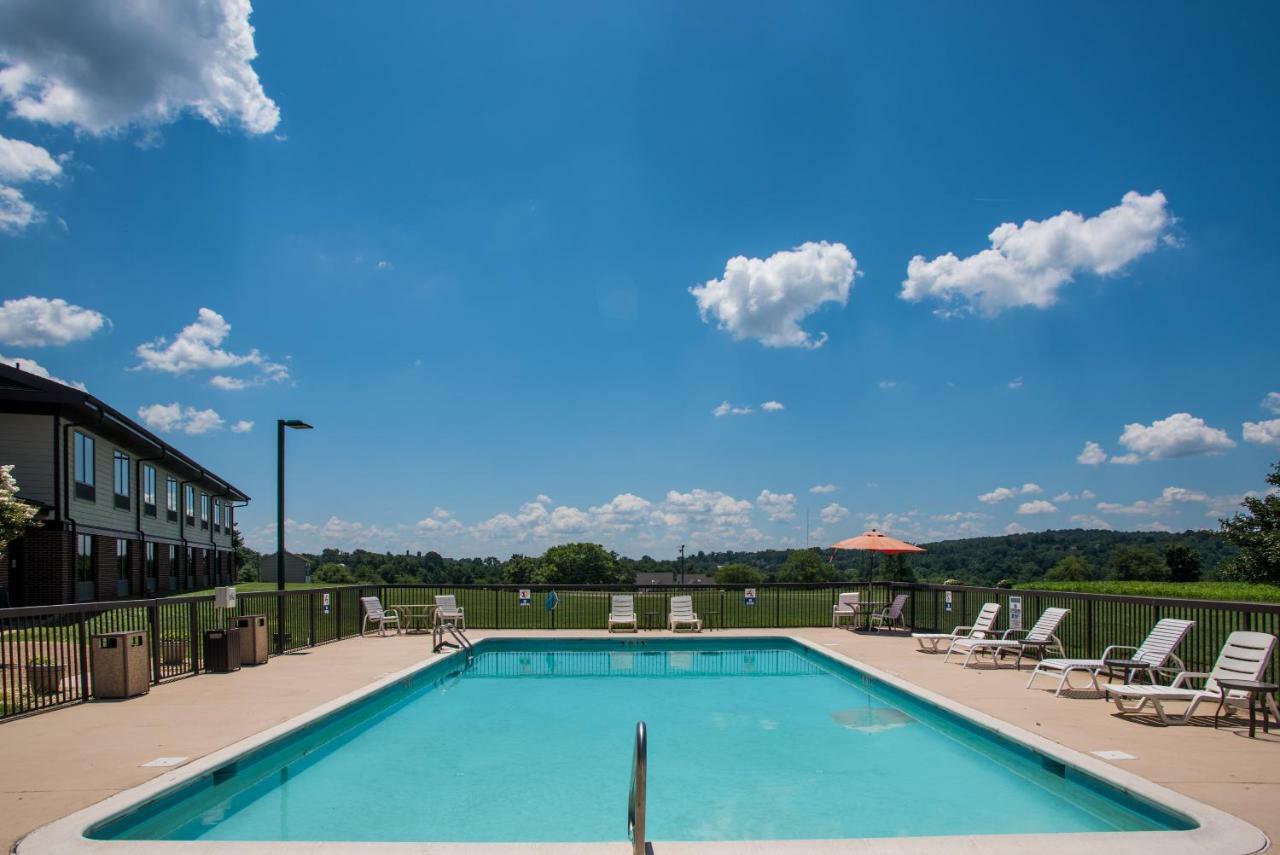 Round Hill Inn Orange Экстерьер фото