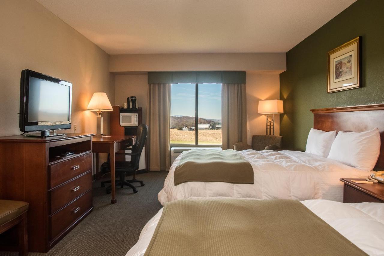 Round Hill Inn Orange Экстерьер фото